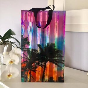 GUCCI Holiday 2019 Limited Edition Collectors Palm Tree Hologram Shopping Bag